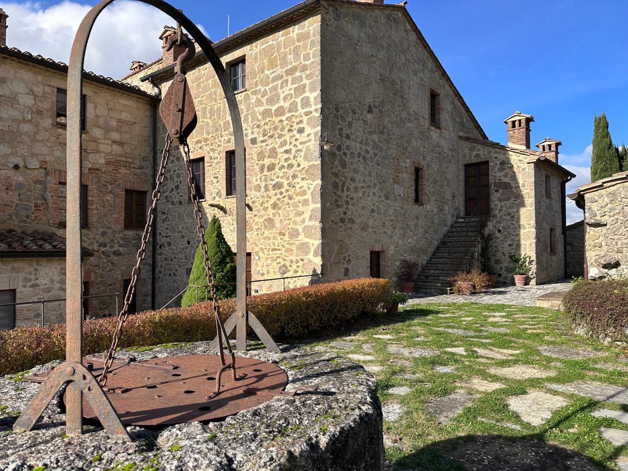 Casa Mae Apartment Sarteano Bagian luar foto