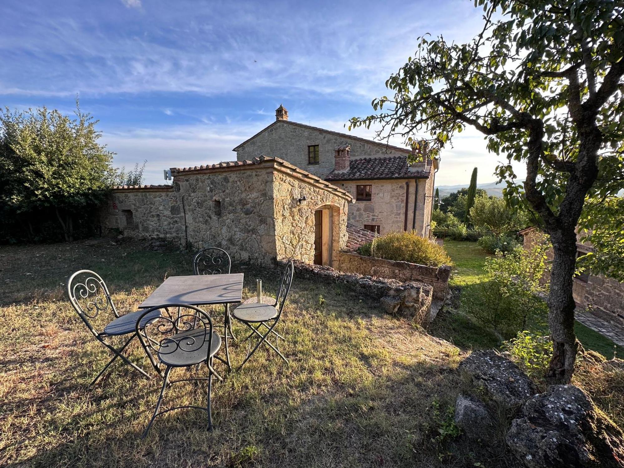 Casa Mae Apartment Sarteano Bagian luar foto