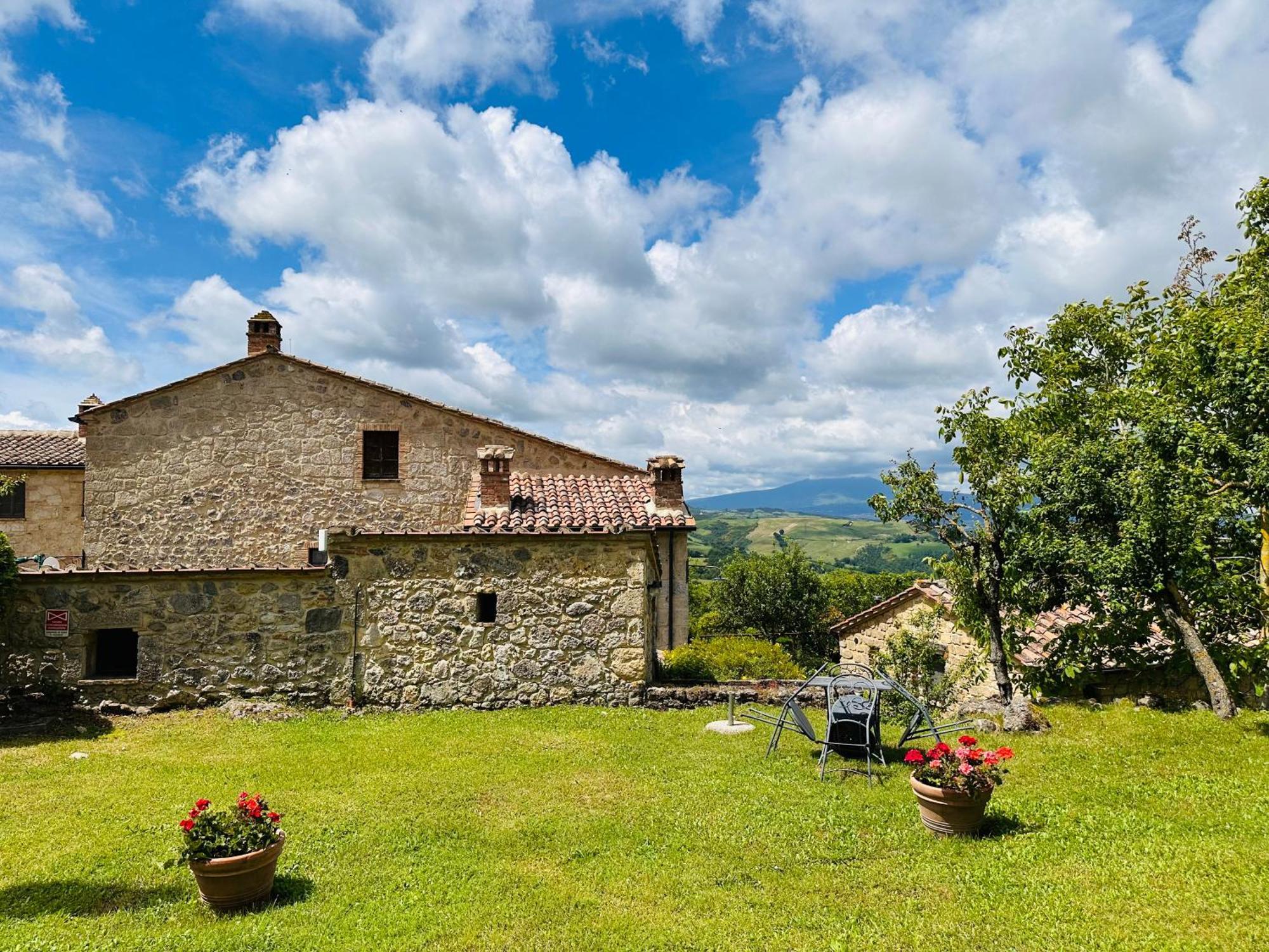 Casa Mae Apartment Sarteano Bagian luar foto